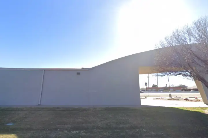 T-Mobile S Loop 289 & 66th
