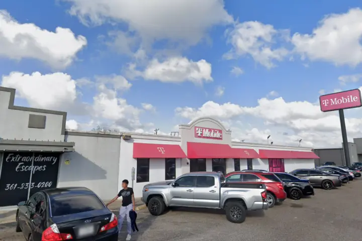 T-Mobile S Padre Island Dr & Dodd St