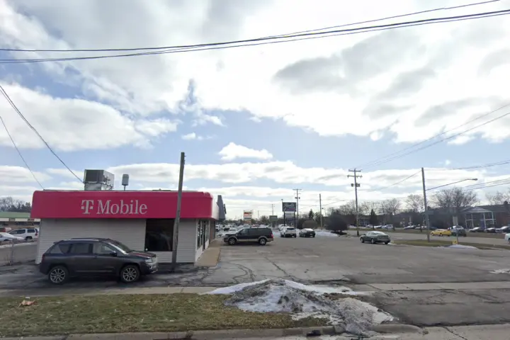 T-Mobile S State Rd & Birch St