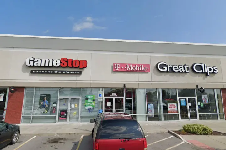 T-Mobile S Transit Rd & Shimer Dr