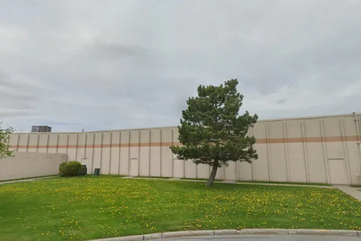 T-Mobile Salmon Run Mall