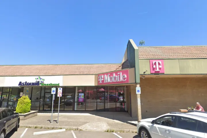 T-Mobile Sandy Marketplace