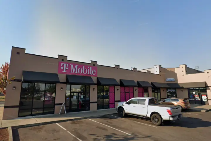 T-Mobile Santiam Square