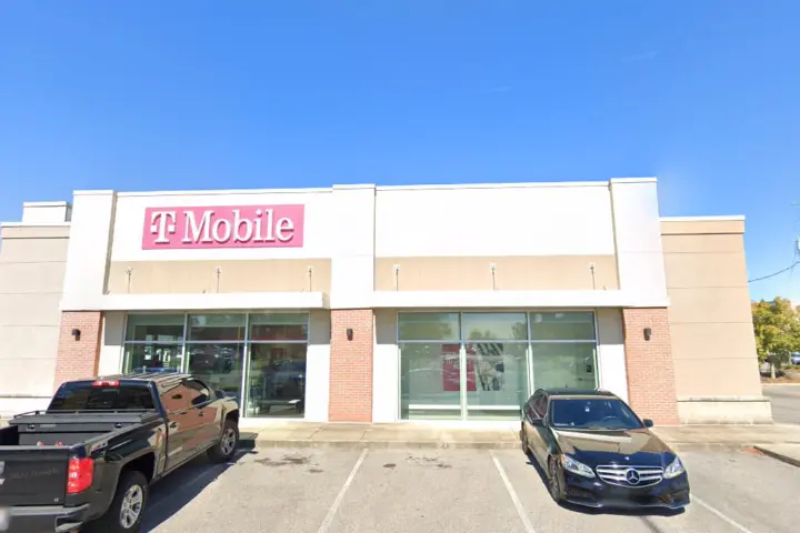 T-Mobile Schillinger Rd & Airport Blvd