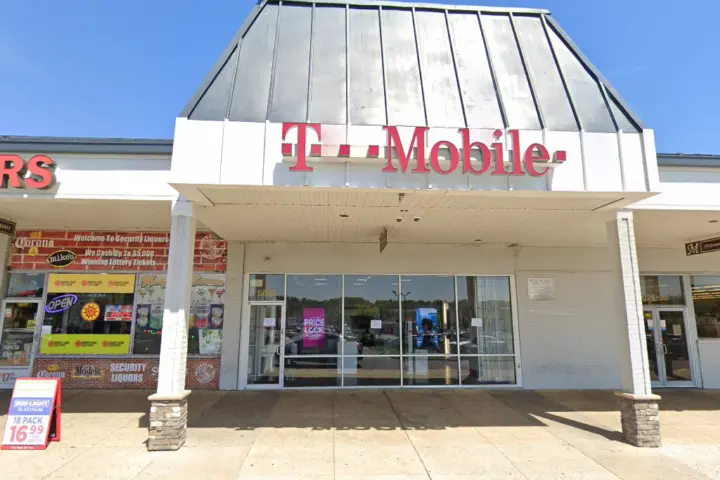 T-Mobile Security & Woodlawn