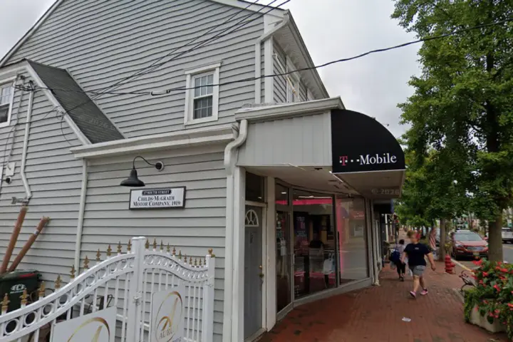 T-Mobile South St & E Main St