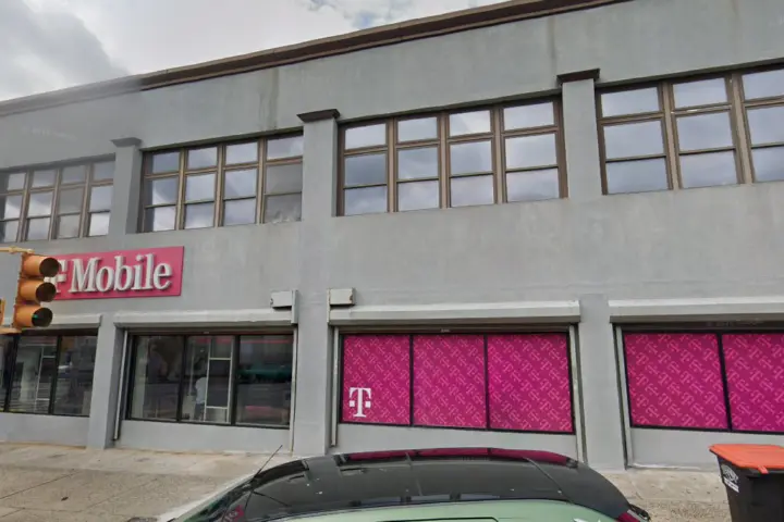 T-Mobile Springfield Ave & Myrtle Ave