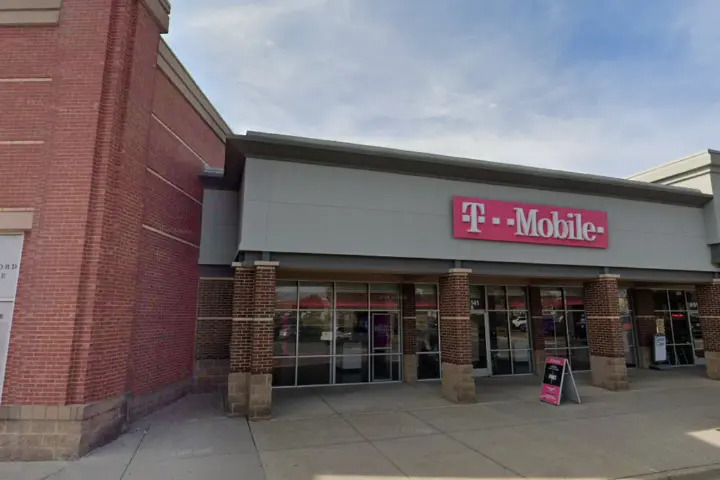 T-Mobile Springhurst Towne Center
