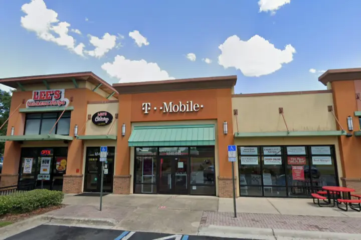 T-Mobile SR 200 & SW 95th Cir