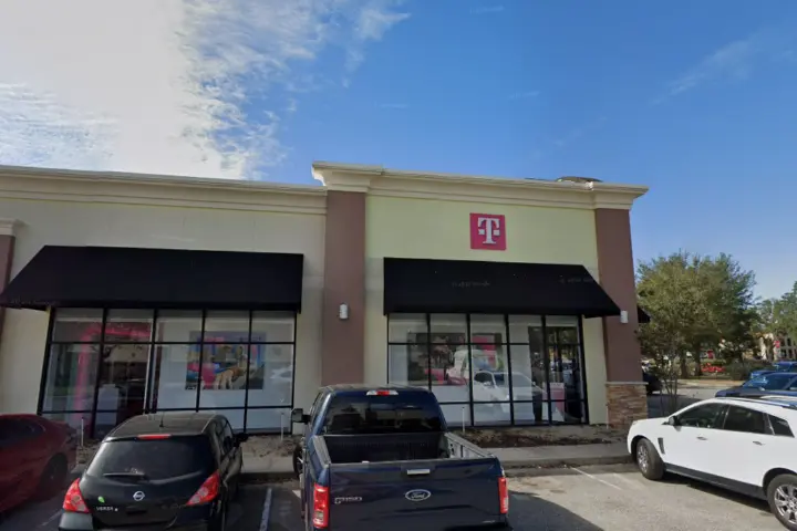 T-Mobile Sr 50 & Good Homes Rd