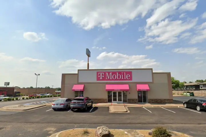 T-Mobile St Michael Dr & I-30