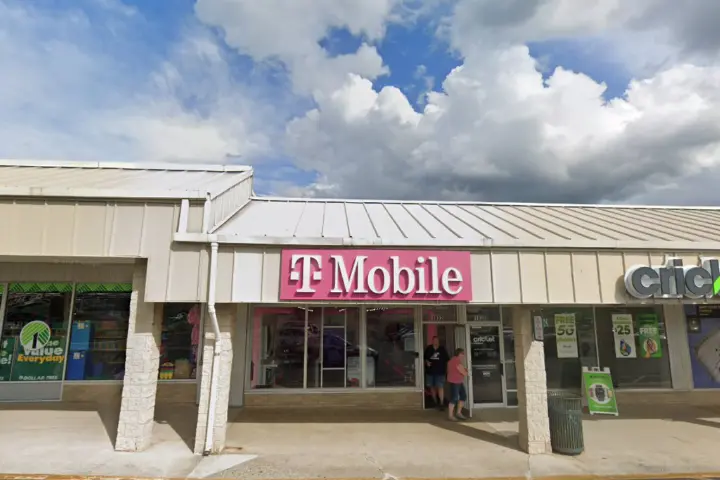 T-Mobile Stefko Blvd & Gresham St