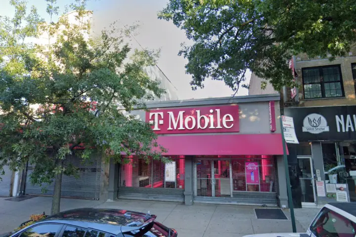 T-Mobile Steinway & 30th