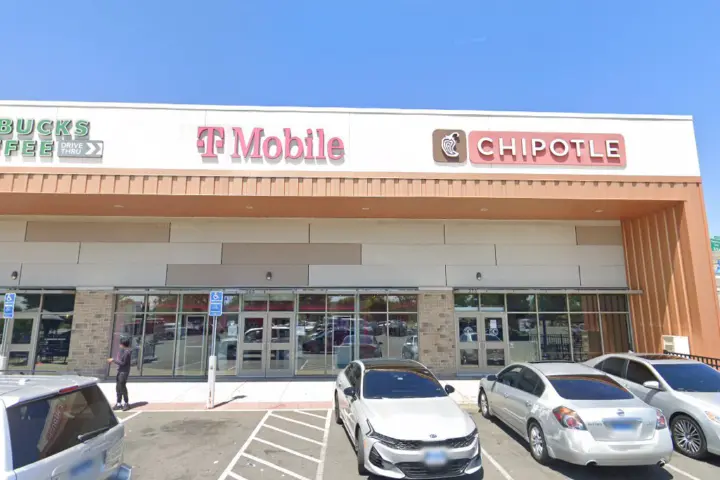 T-Mobile Stratford Ave & E Main St