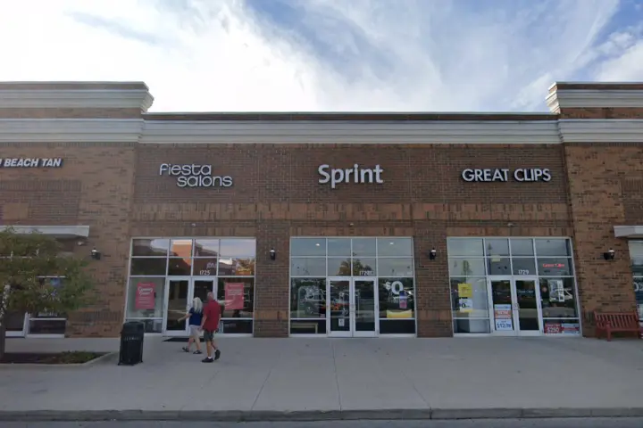 T-Mobile Stringtown Rd - Parkway Center