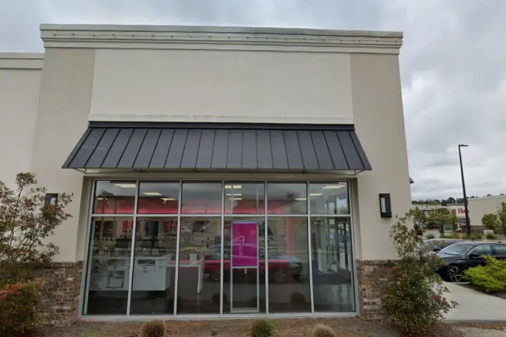 T-Mobile Tanger Outlets