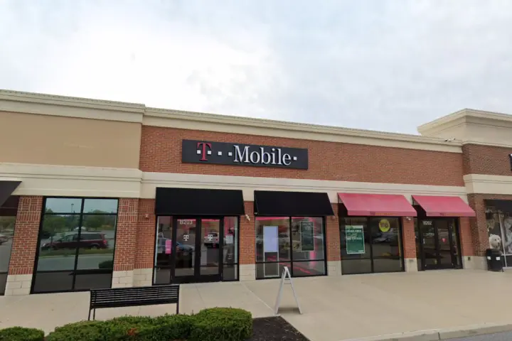 T-Mobile The Shoppes at Cross Keys