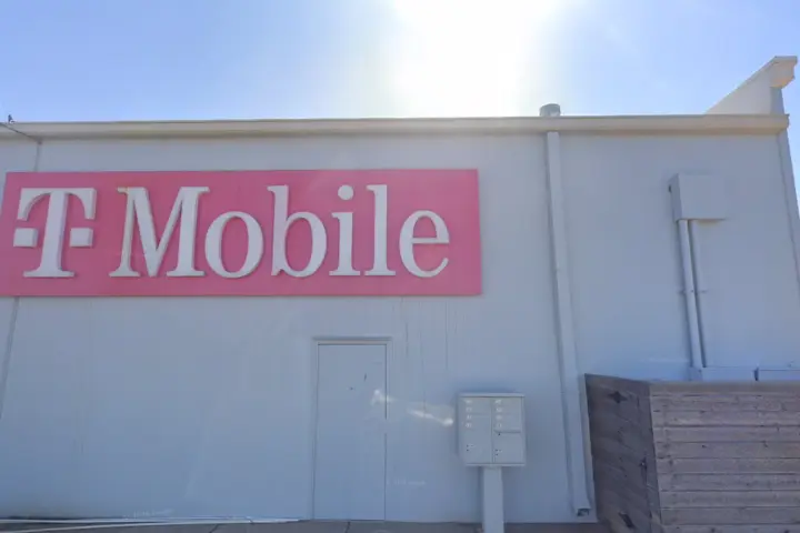 T-Mobile The Shops at Levelland