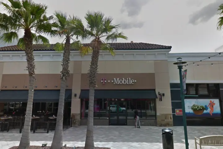 T-Mobile The Shops At Wiregrass