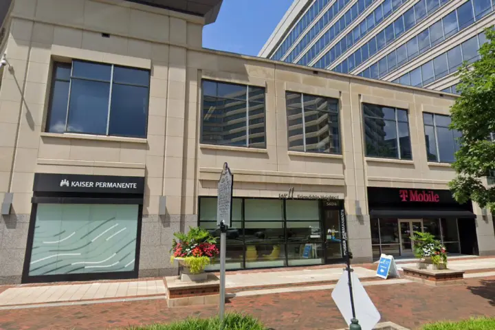 T-Mobile The Shops at Wisconsin Place