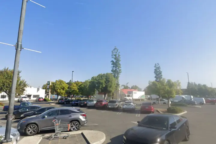 T-Mobile Tulare & 1st
