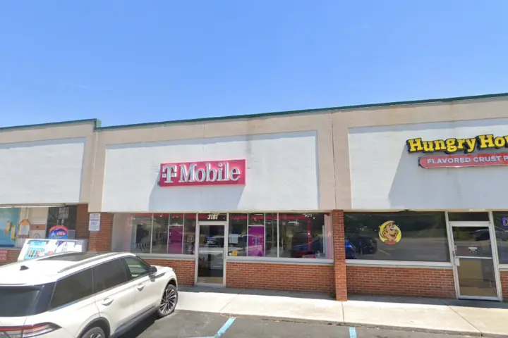 T-Mobile Union Lake & Commerce