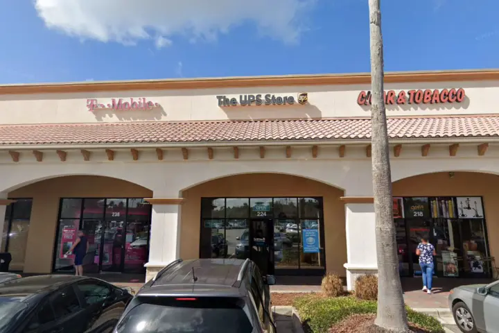 T-Mobile Universal Blvd