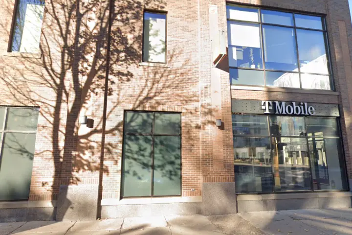 T-Mobile Uptown Row