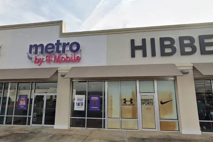 T-Mobile US 231 & Fort Toulouse