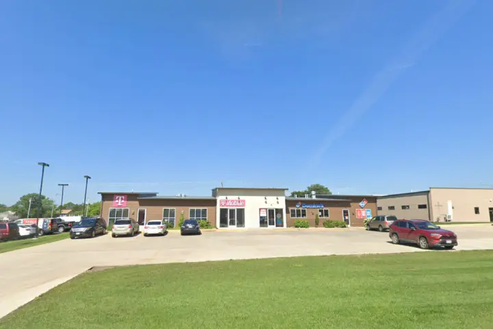 T-Mobile US 71 & 34th