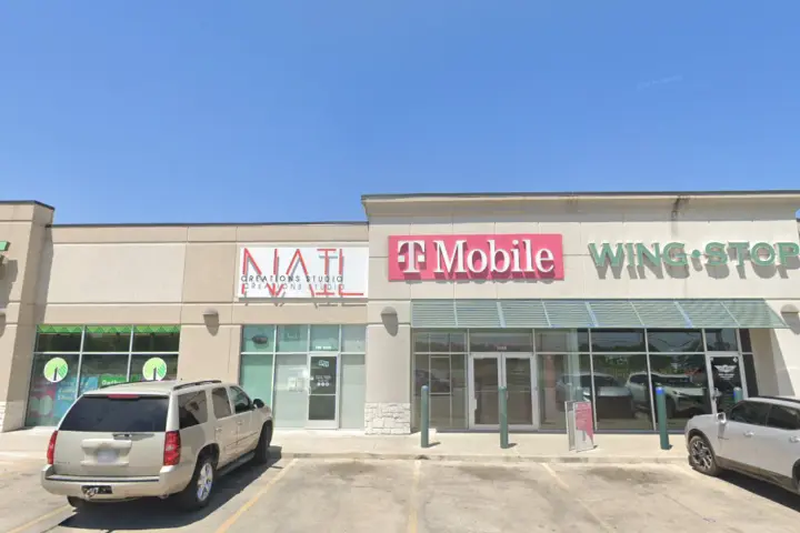T-Mobile US-83 & Tom Gill Rd