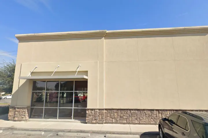 T-Mobile US Highway 83 & Bridge St
