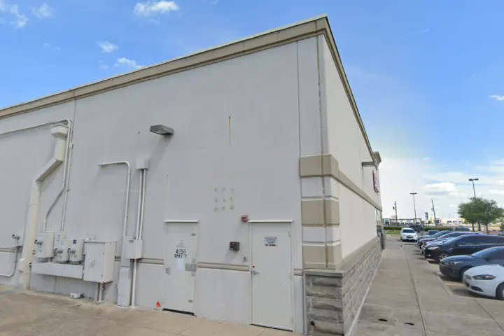 T-Mobile US Hwy 75 & Town Ctr