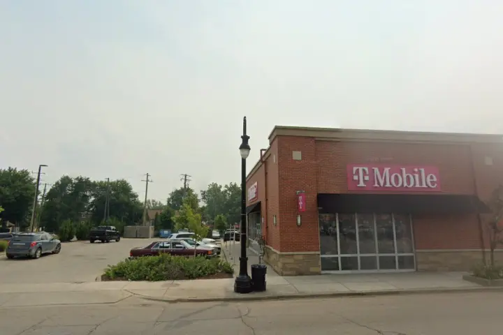 T-Mobile Vernor Highway & Dragoon St