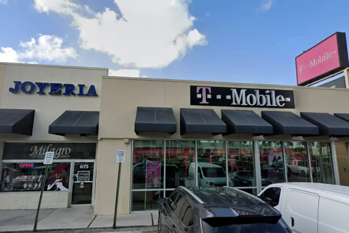 T-Mobile W 49th St & W 8th Ave