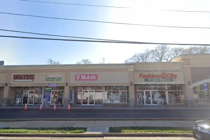 T-Mobile W Glebe Rd & Mt Vernon Ave