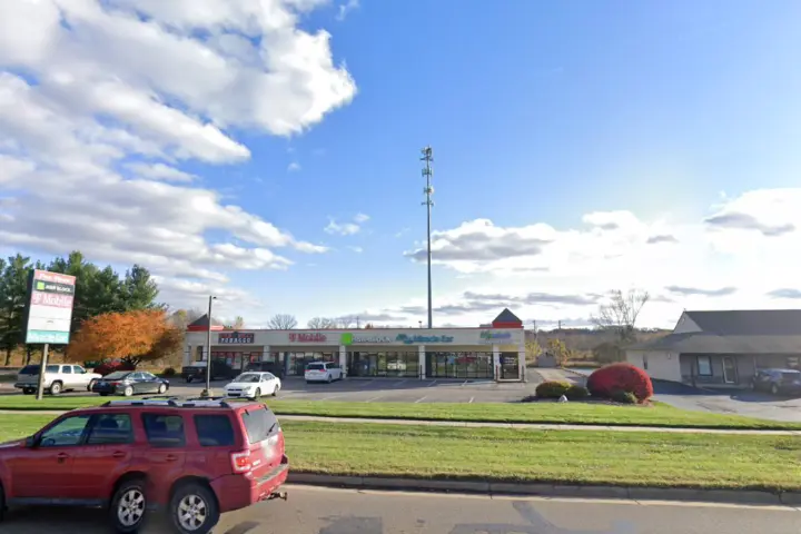 T-Mobile W Main St & Ridgeview Dr
