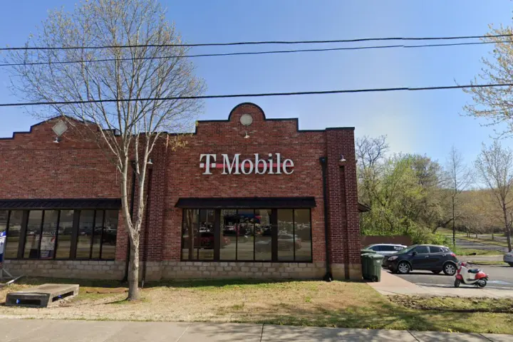 T-Mobile W MLK Blvd & Finger Rd