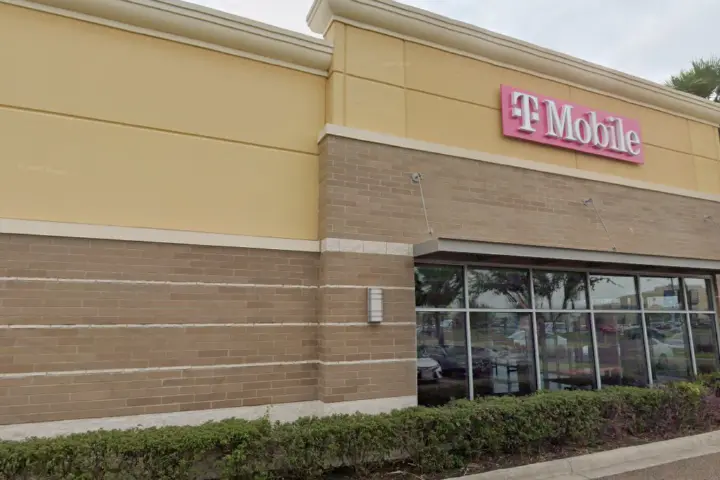 T-Mobile W Nolana & N 29th