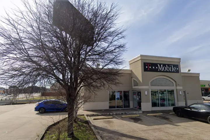 T-Mobile W Walnut & N Jupiter
