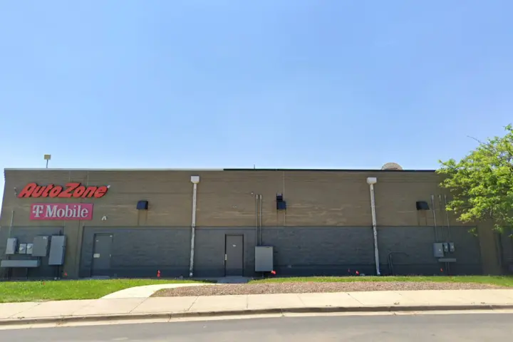 T-Mobile Wadsworth & Crestline