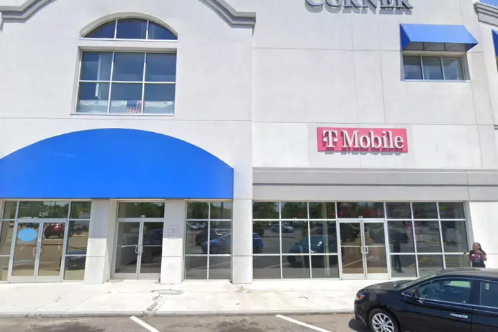 T-Mobile Wards Corner