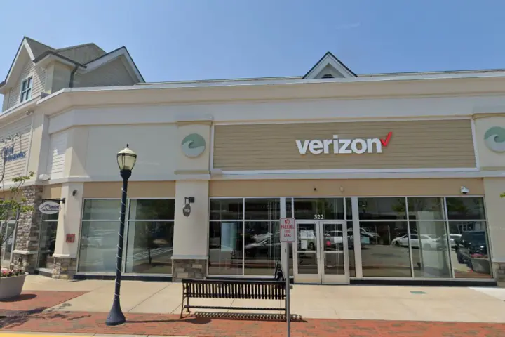 T-Mobile Wareham Crossing