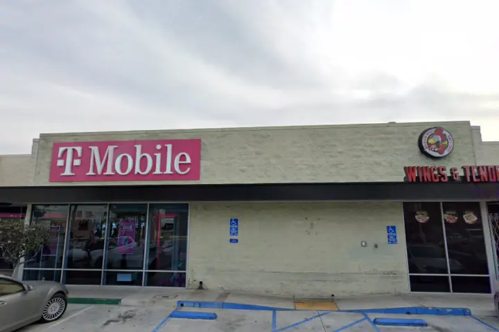 T-Mobile Washington & 1st St