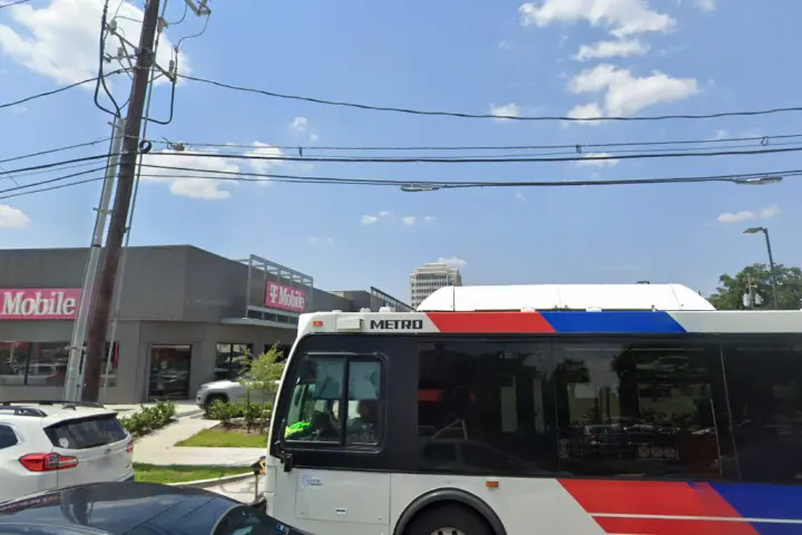T-Mobile Westheimer Rd & Huldy St