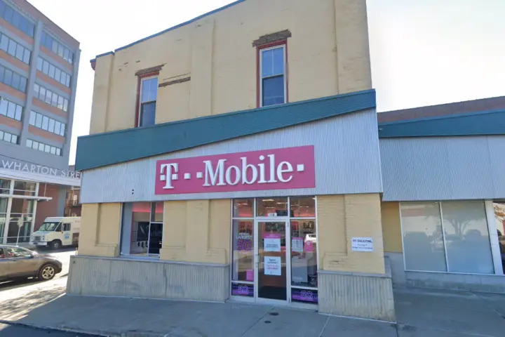 T-Mobile Wharton St & S 21st St