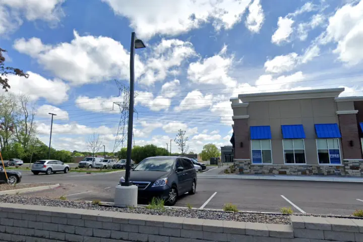 T-Mobile White Bear Ave & 694