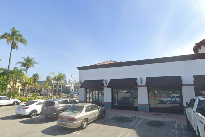 T-Mobile Wooley & Oxnard at 5 Points