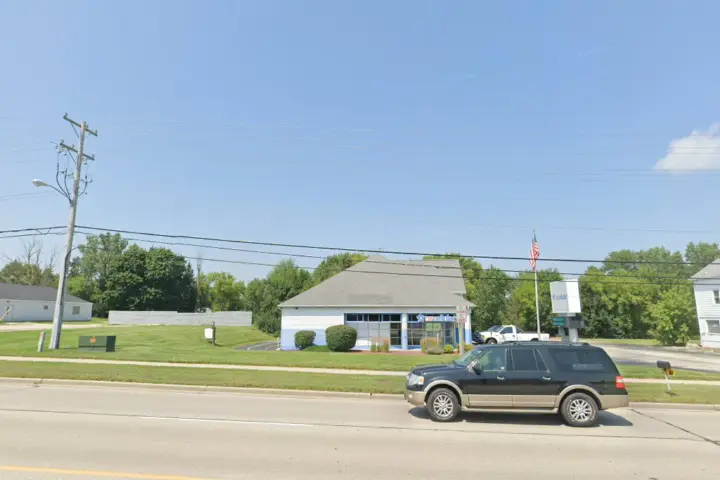 UScellular & T-Mobile Authorized Retailer E Sumner St & Sell Dr