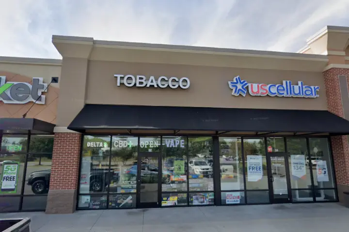 UScellular & T-Mobile Authorized Retailer Hardee Crossings Shopping Ctr